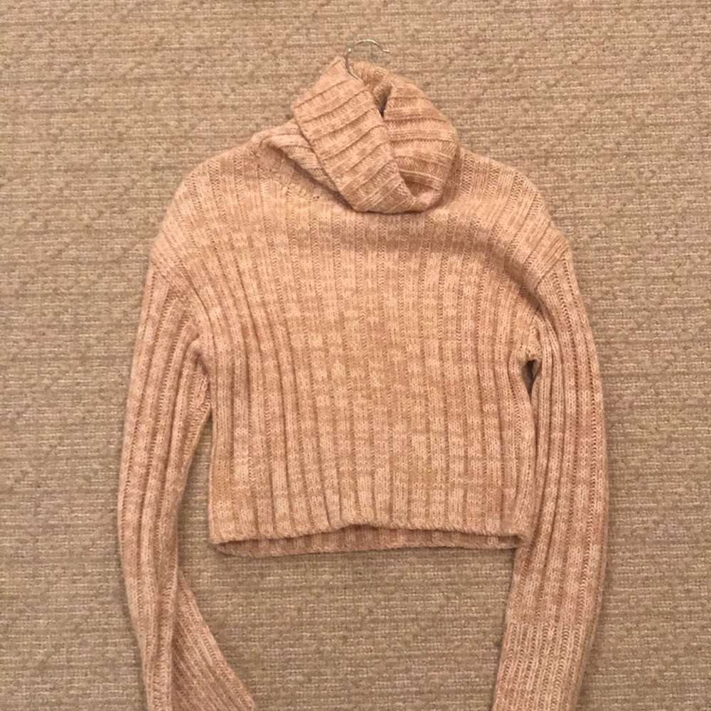 Urban Outfitters cropped blush pink sweater